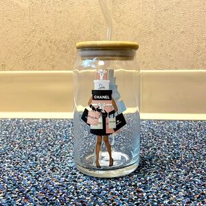 Designer Glass Drinkware Featuring a Shopaholic w/Designer Bags and Boxes. NWT